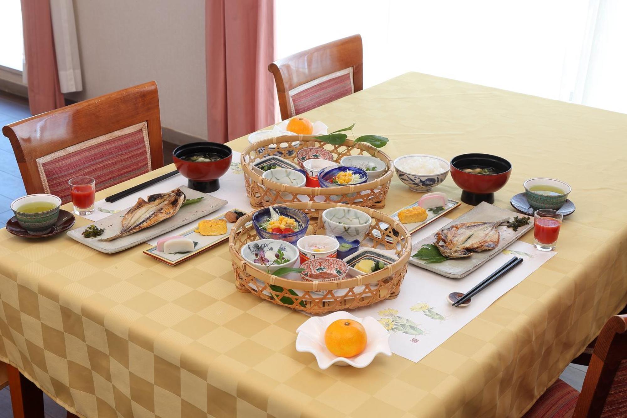 Manazuru Marin Hotel Екстер'єр фото